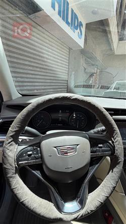 Cadillac XT6